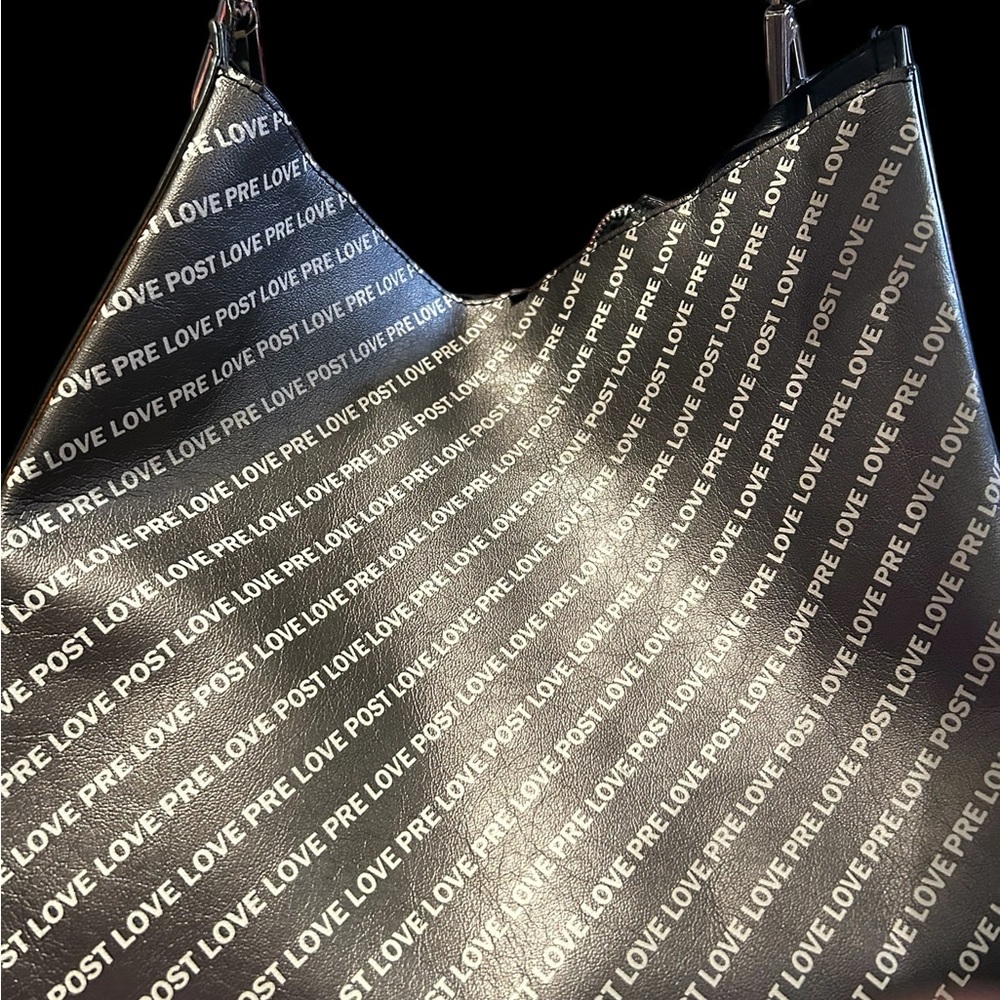 Zara post love tote bag. No call outs EUC black and white